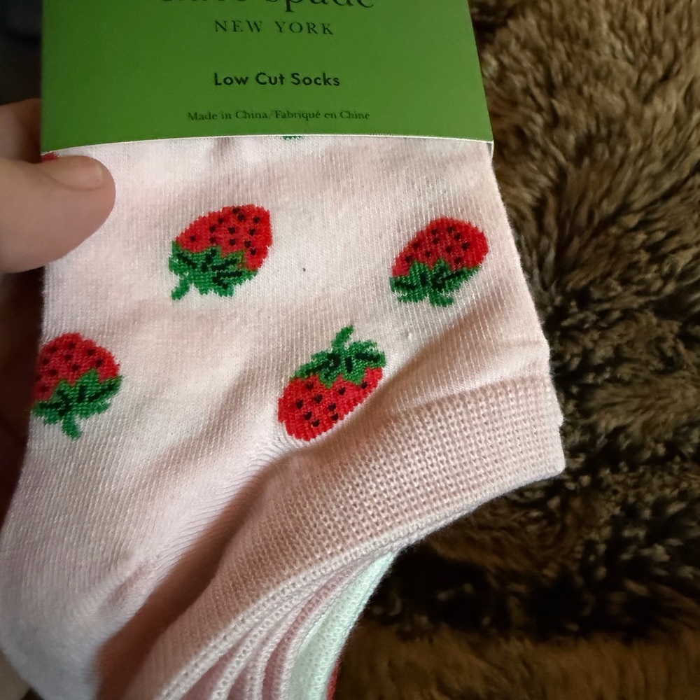 kate spade Pink Strawberry Low-Cut Socks 3 pairs nwt - Picture 5 of 5